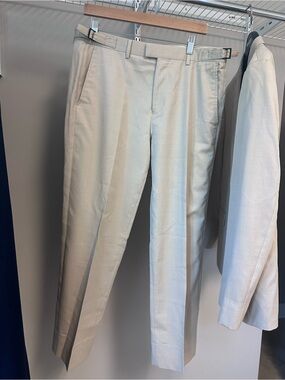 Men's Dress Trousers in Light Beige - Classic Tailored Fit